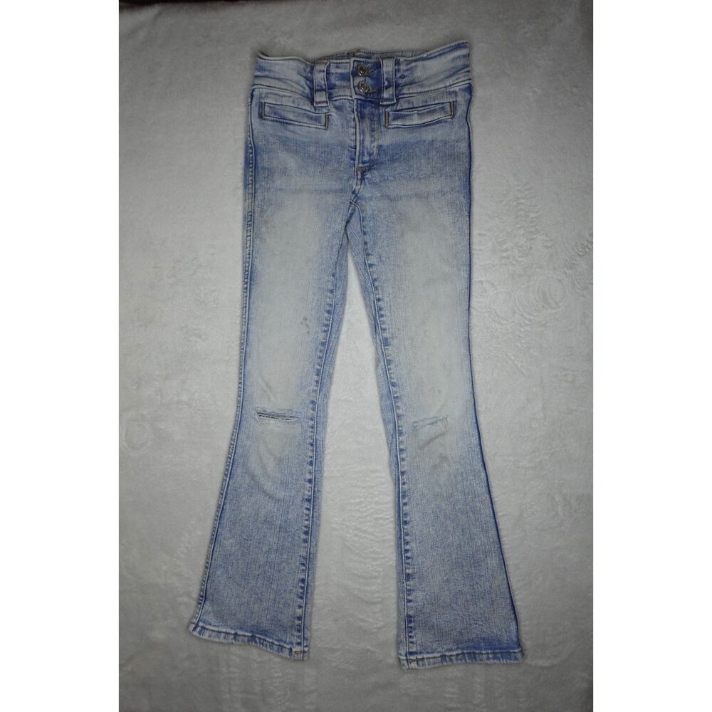 H&M Girls Size 10 Light Wash Blue Bootcut Jeans Low Rise Denim